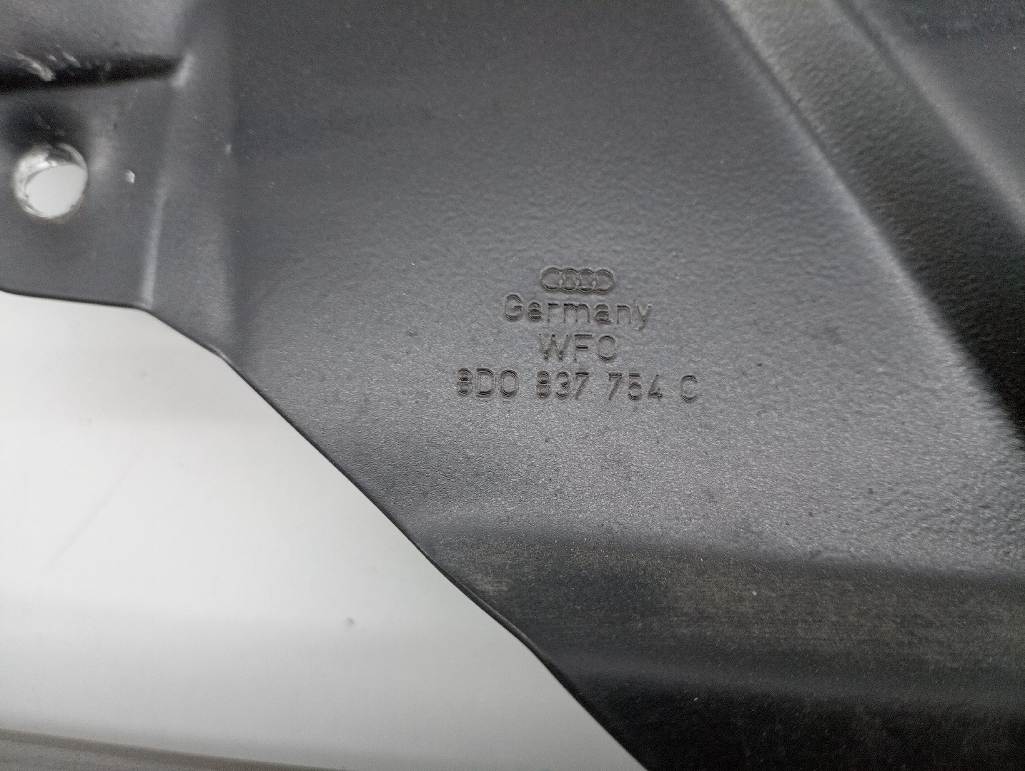 Estrutura de Porta AUDI A4 (8D2, B5) | 94 - 01 Imagem-2