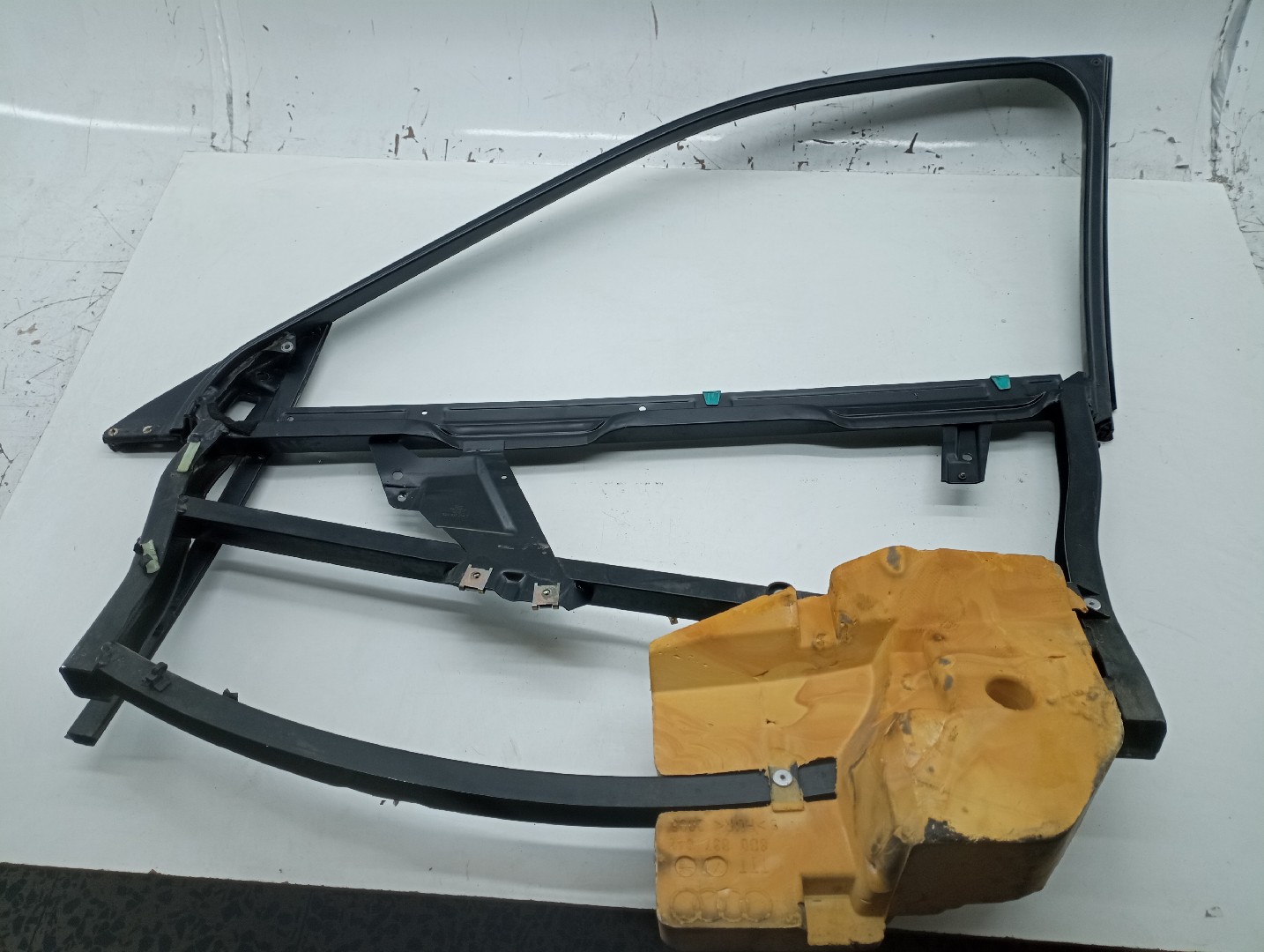 Estrutura de Porta AUDI A4 (8D2, B5) | 94 - 01 Imagem-3