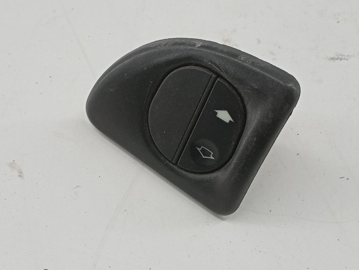 Comutador de vidro frente direito FORD TRANSIT CONNECT (P65_, P70_, P80_) | 02 - 
