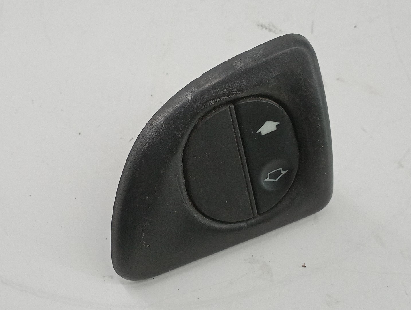Comutador de vidro frente direito FORD TRANSIT CONNECT (P65_, P70_, P80_) | 02 -  Imagem-3