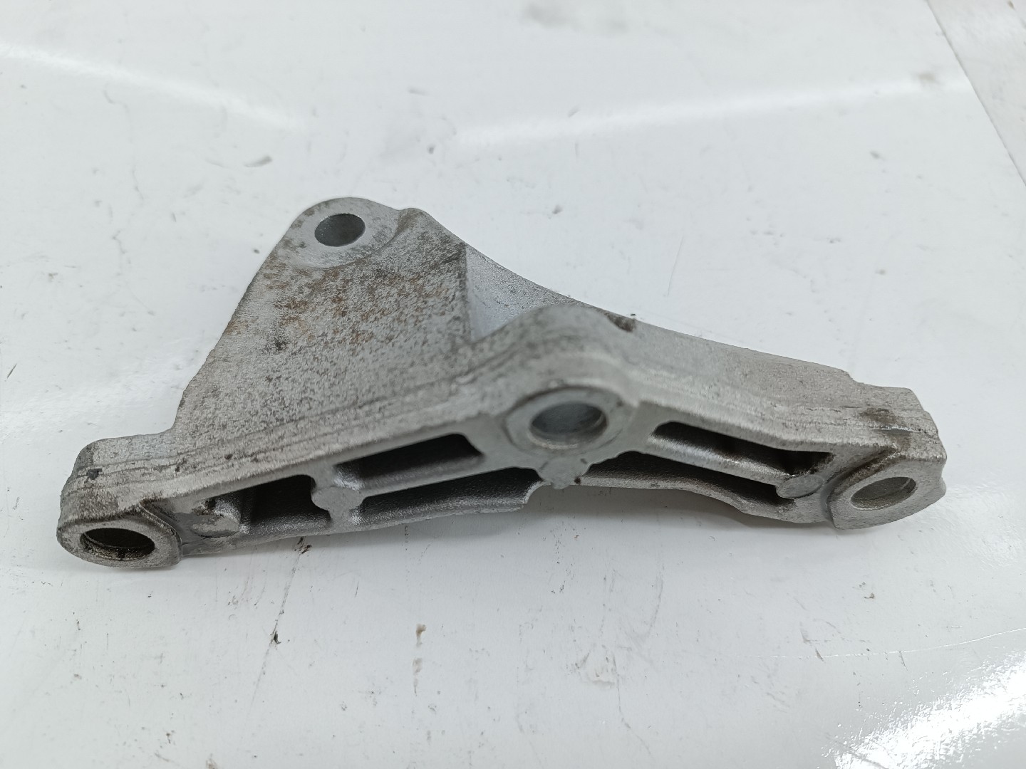Suporte BMW 5 (F10) | 09 - 16