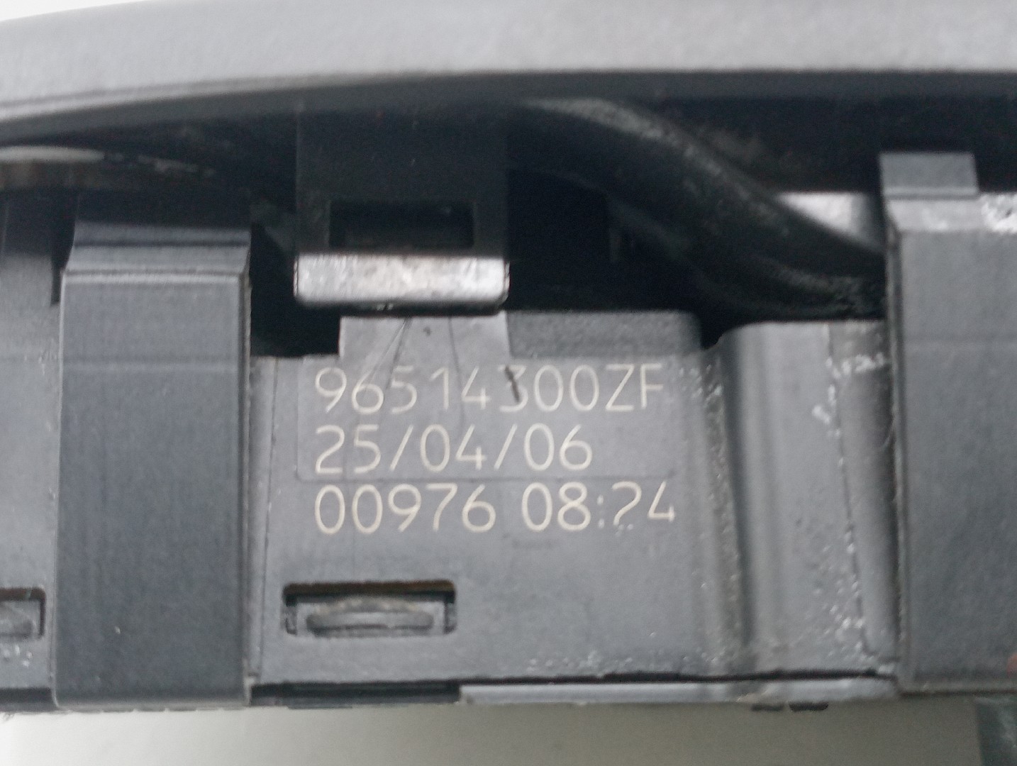 Comutador de vidro frente esquerdo CITROEN C5 II (RC_) | 04 -  Imagem-2