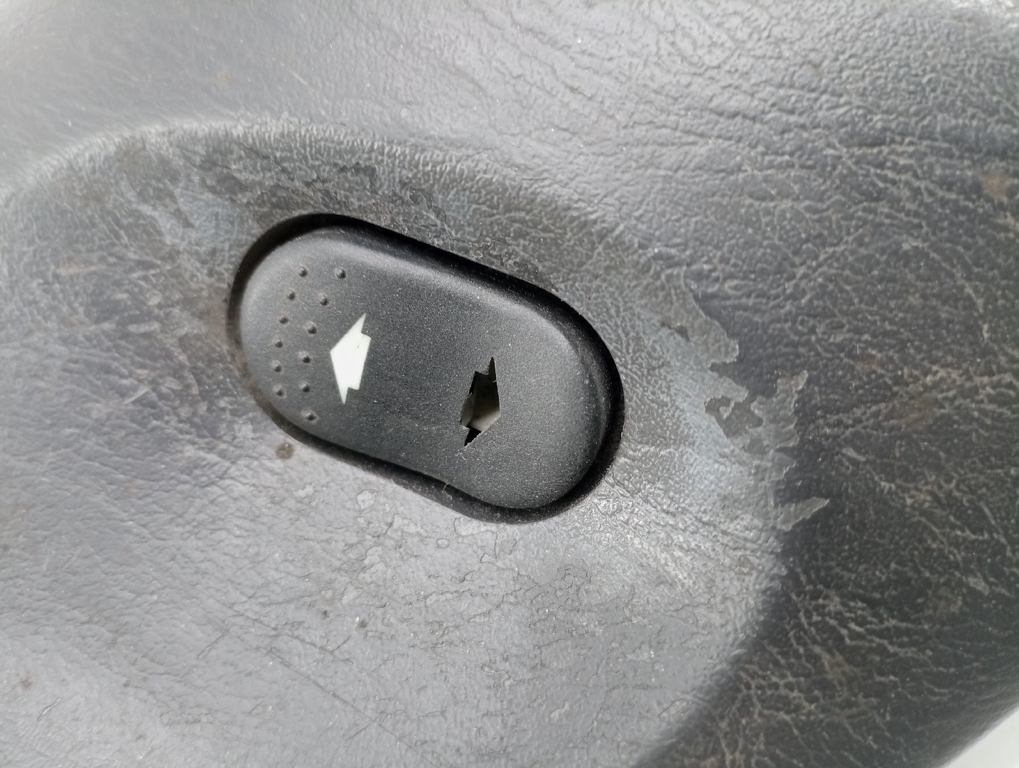Comutador de vidro frente direito FORD FOCUS (DAW, DBW) | 98 - 09 Imagem-2