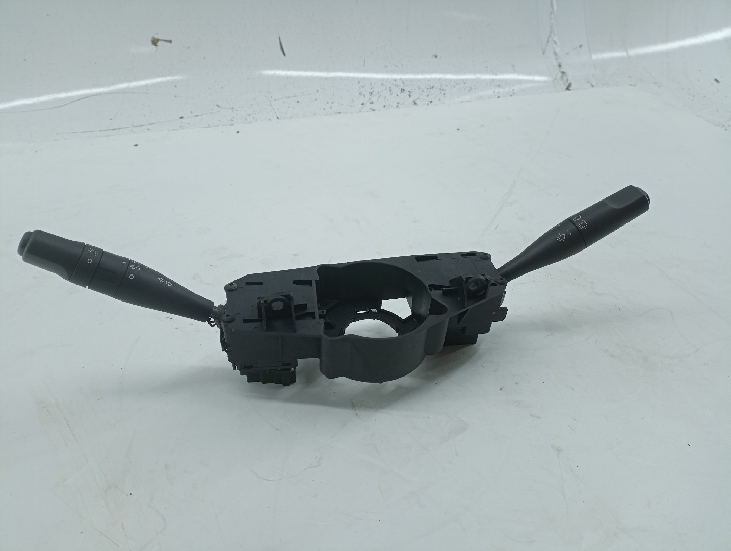 Comutador de Luzes /Piscas /Limpa Para-Brisas PEUGEOT 106 II (1A_, 1C_) | 96 - 05 Imagem-1