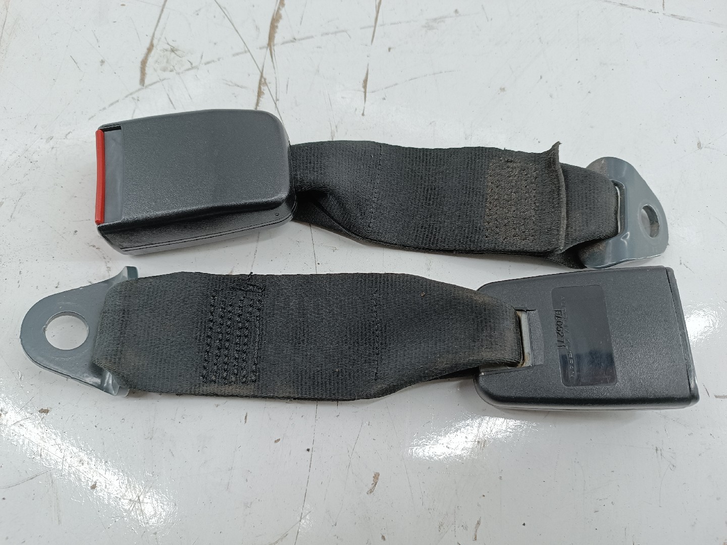 Encaixe cinto traseiro PEUGEOT 106 II (1A_, 1C_) | 96 - 05