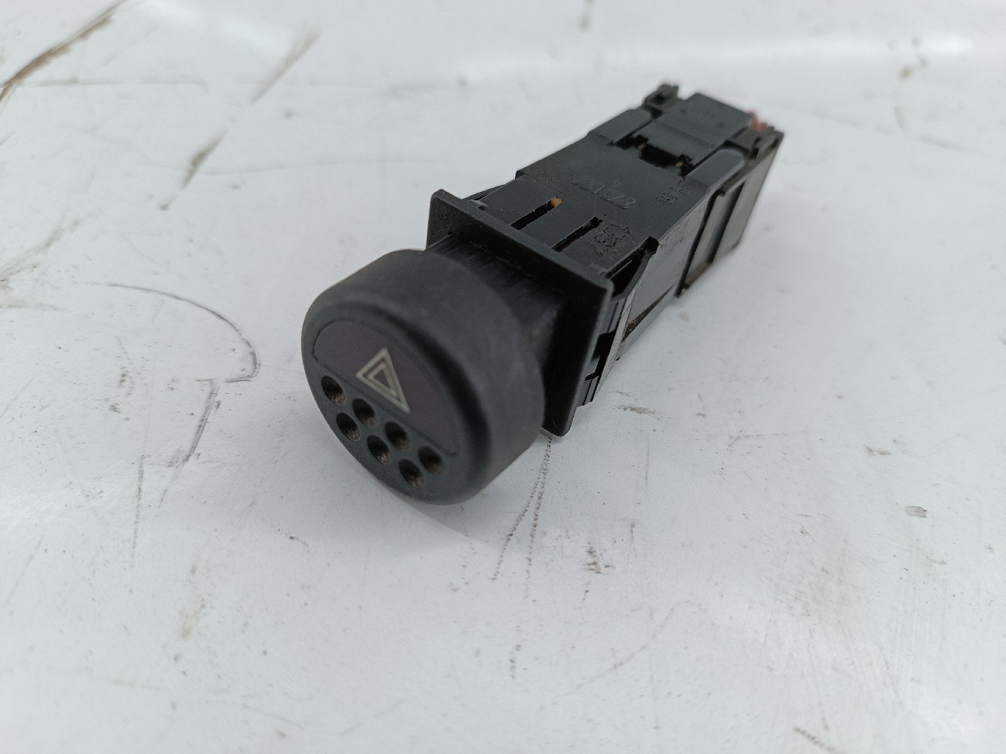 Interruptor 4 piscas PEUGEOT 106 II (1A_, 1C_) | 96 - 05 Imagem-2