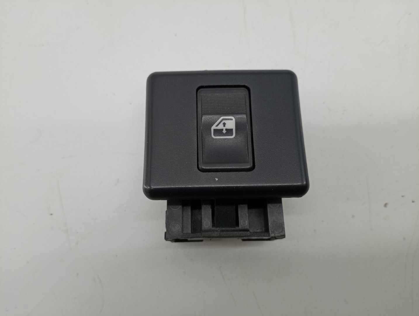 Comutador de vidro frente direito FIAT UNO (146_) | 83 - 06 Imagem-4
