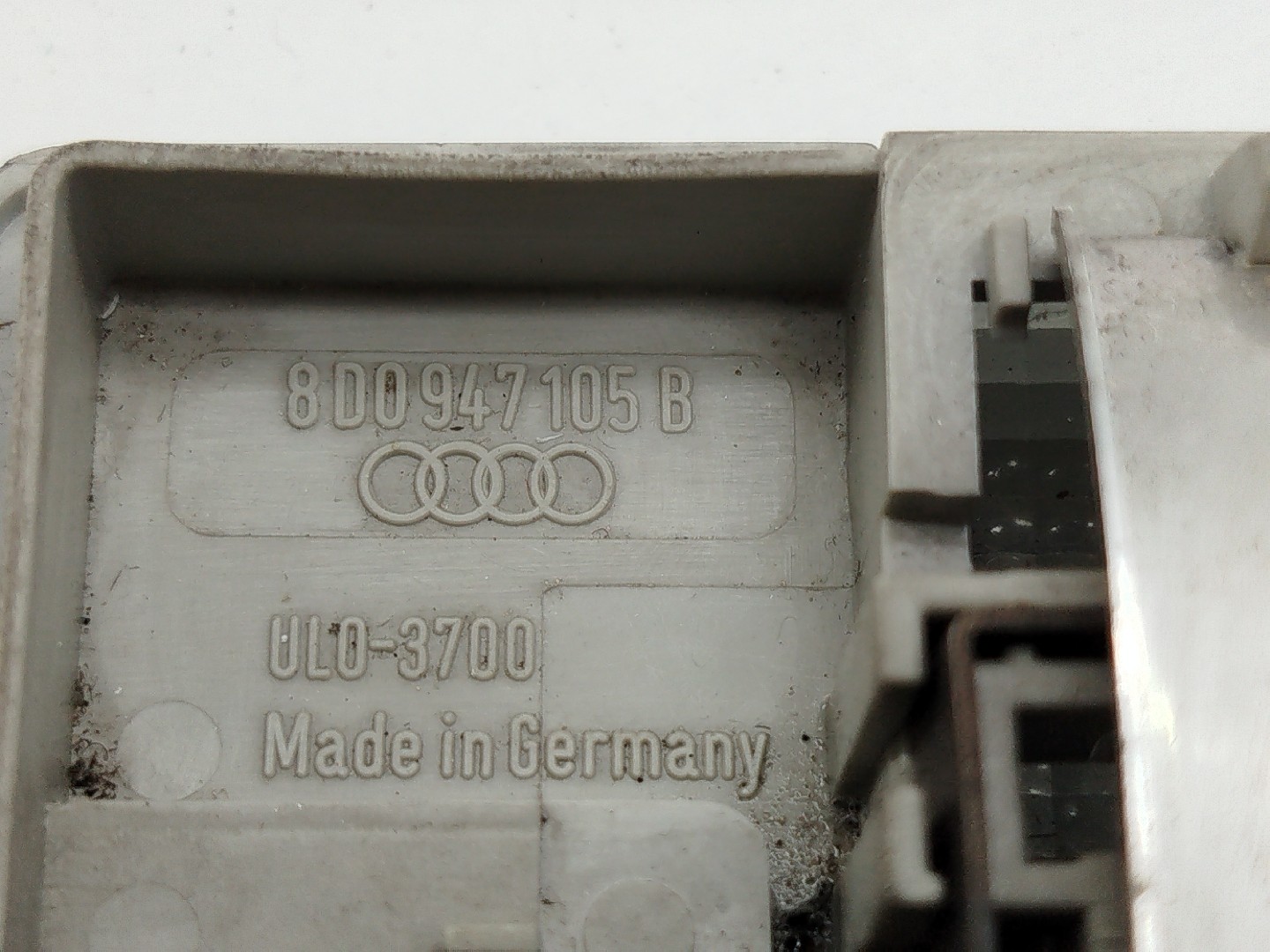 Luz interior AUDI A4 Avant (8D5, B5) | 94 - 02 Imagem-2