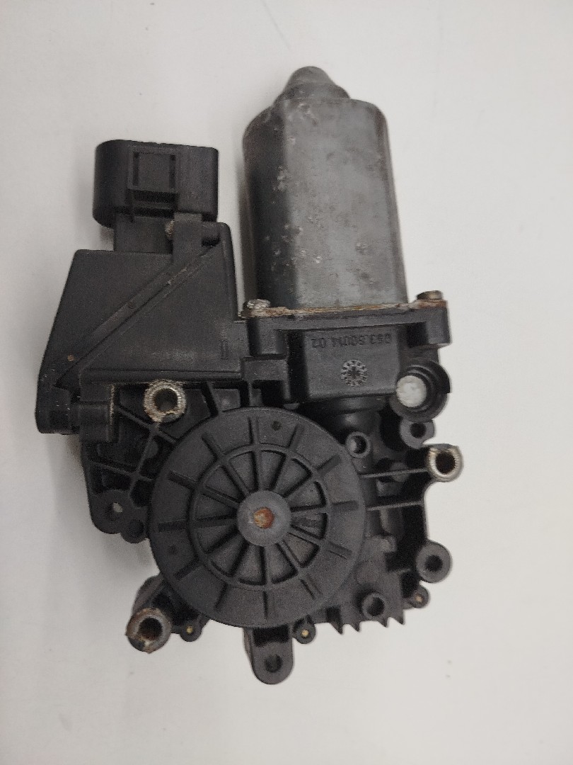 Motor de vidro frente esquerdo AUDI A4 Avant (8D5, B5) | 94 - 02