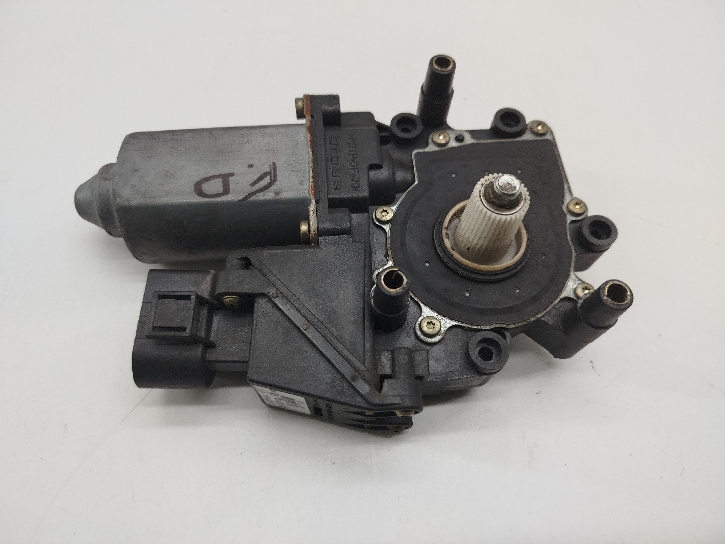 Motor de vidro frente direito AUDI A4 Avant (8D5, B5) | 94 - 02 Imagem-2
