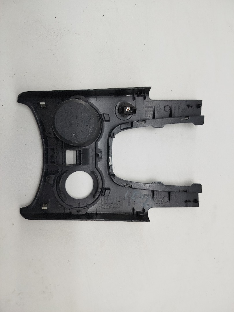 Porta copos PEUGEOT 3008 Veículo multiuso (0U_) | 09 - 17 Imagem-2