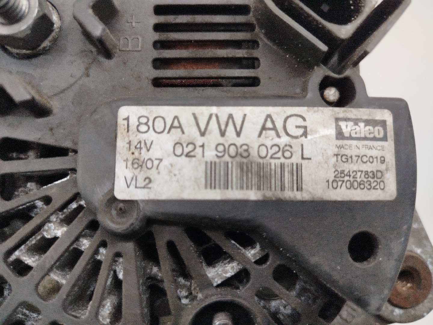 Alternador VOLKSWAGEN PASSAT Variant (3C5) | 05 - 11 Imagem-1