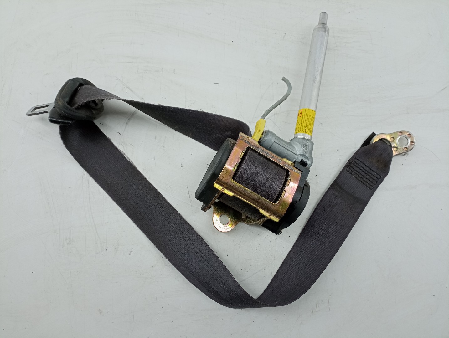 Pre Tensor do Cinto Esquerdo AUDI A4 (8D2, B5) | 94 - 01