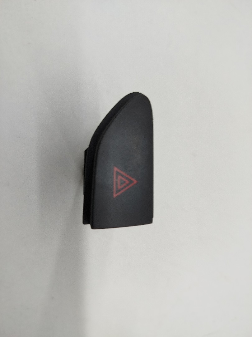 Botão dos 4 piscas RENAULT CAPTUR I (J5_, H5_) | 13 - 