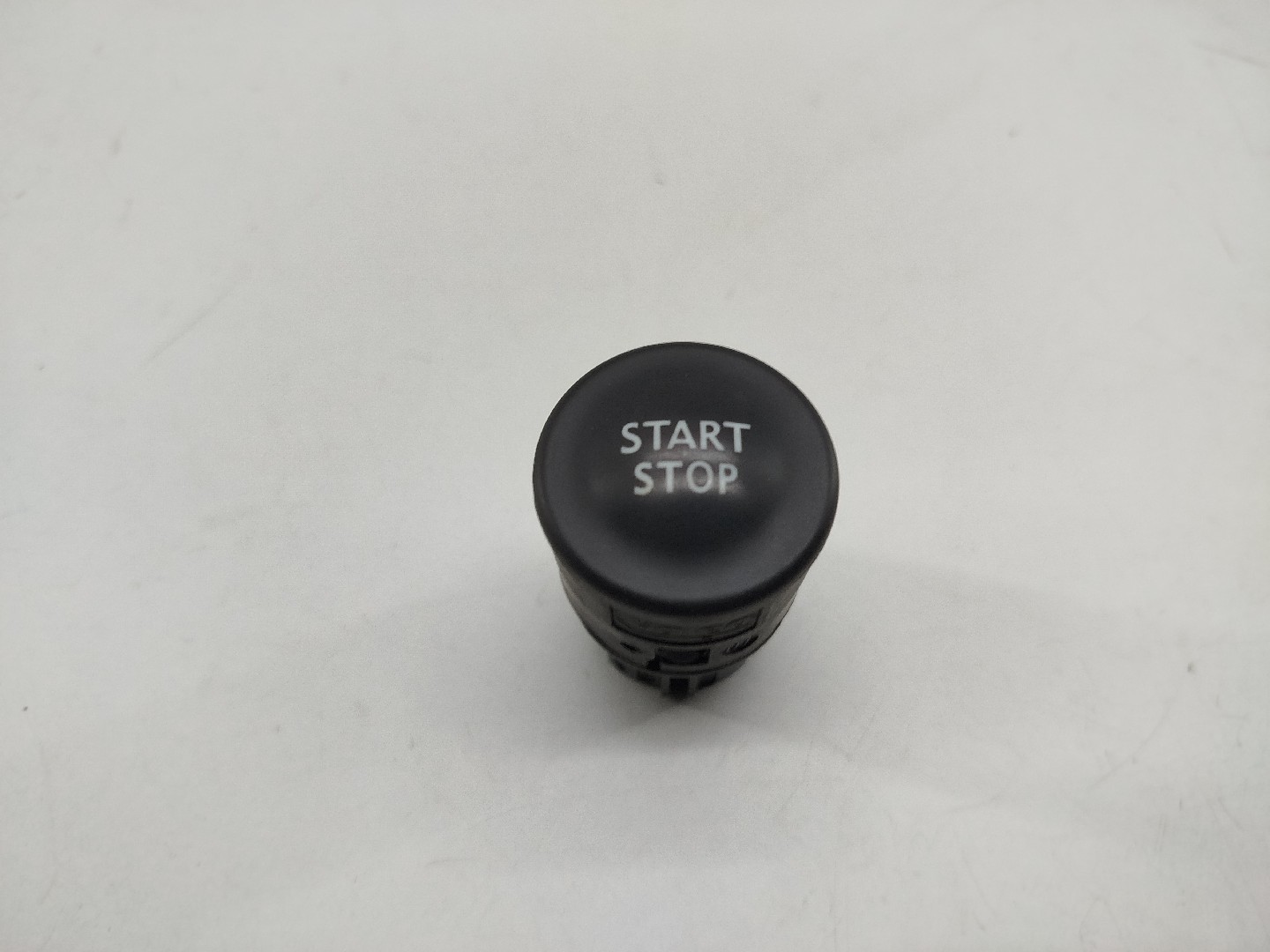 Botão Start/Stop RENAULT CAPTUR I (J5_, H5_) | 13 - 