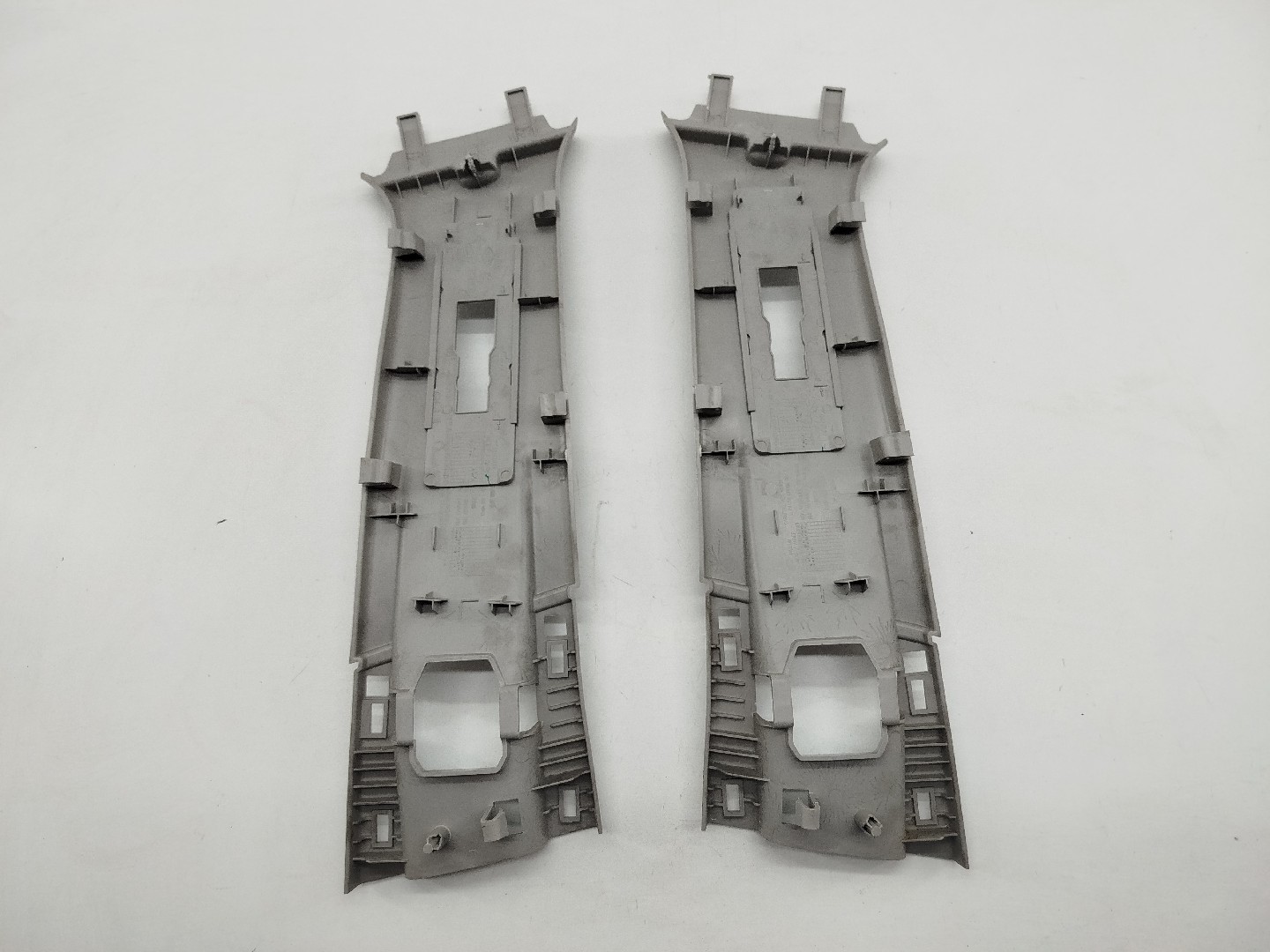 Acabamento de pilar superior do cinto RENAULT CAPTUR I (J5_, H5_) | 13 -  Imagem-1