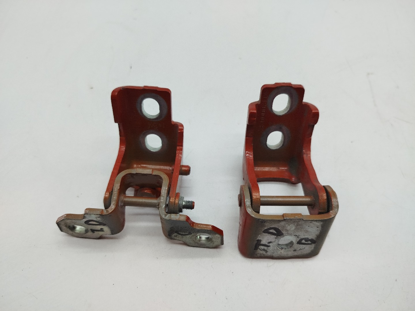 Dobradiças da porta RENAULT CAPTUR I (J5_, H5_) | 13 - 