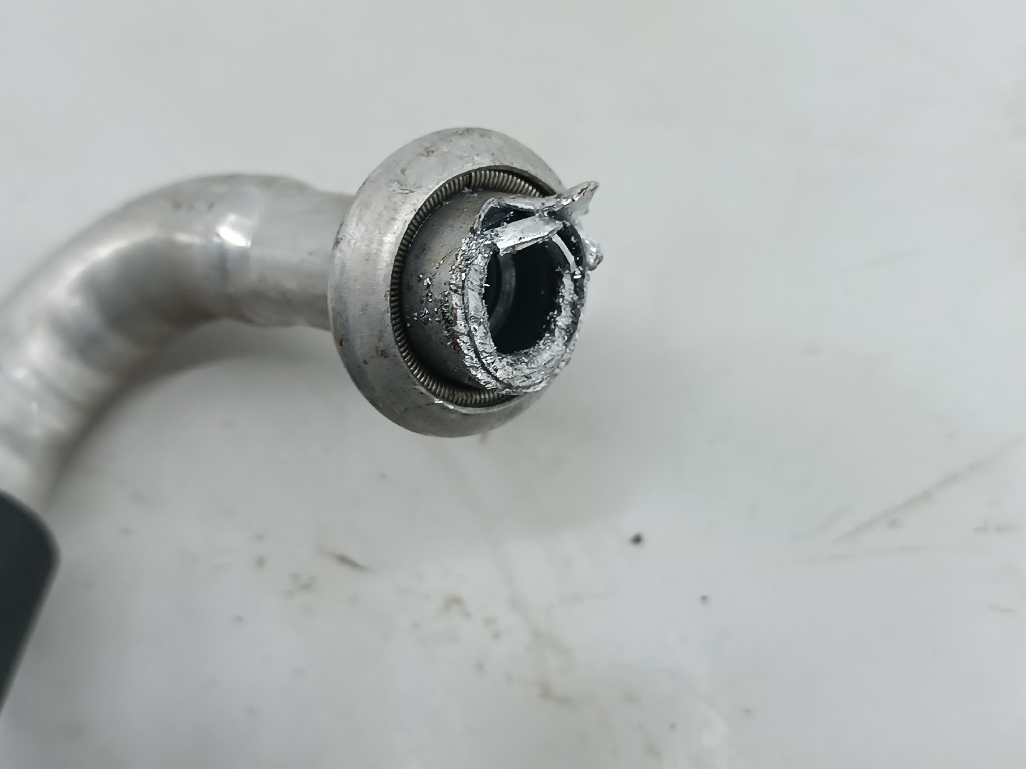 Tubo de Ar condicionado MAZDA 6 Hatchback (GH) | 07 - 13 Imagem-2