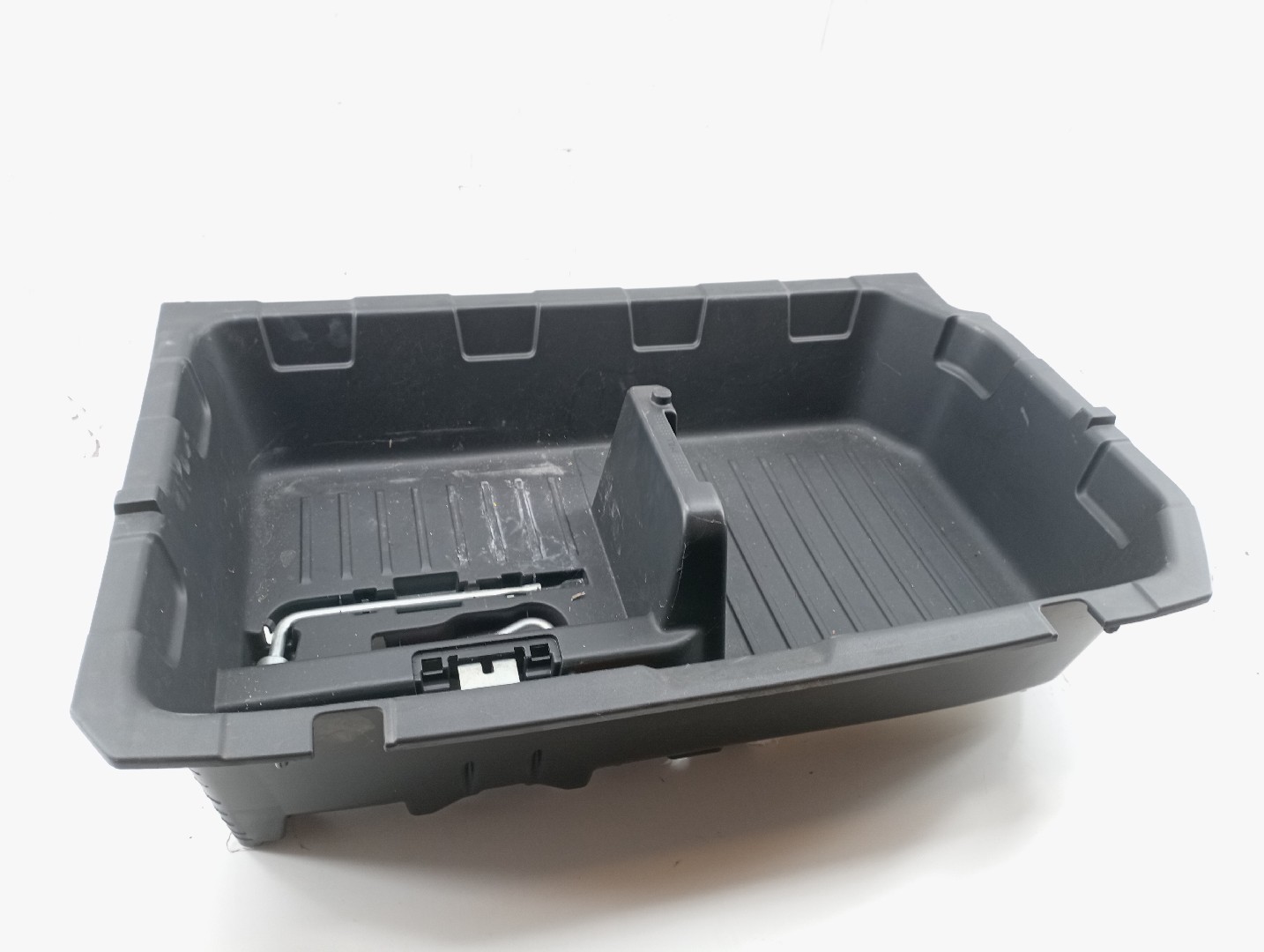 Kit de troca de pneu FORD FOCUS IV Turnier (HP) | 18 -  Imagem-2