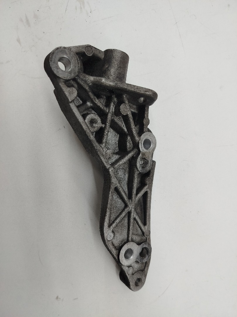 Suporte De Alternador FORD FOCUS IV Turnier (HP) | 18 -  Imagem-2