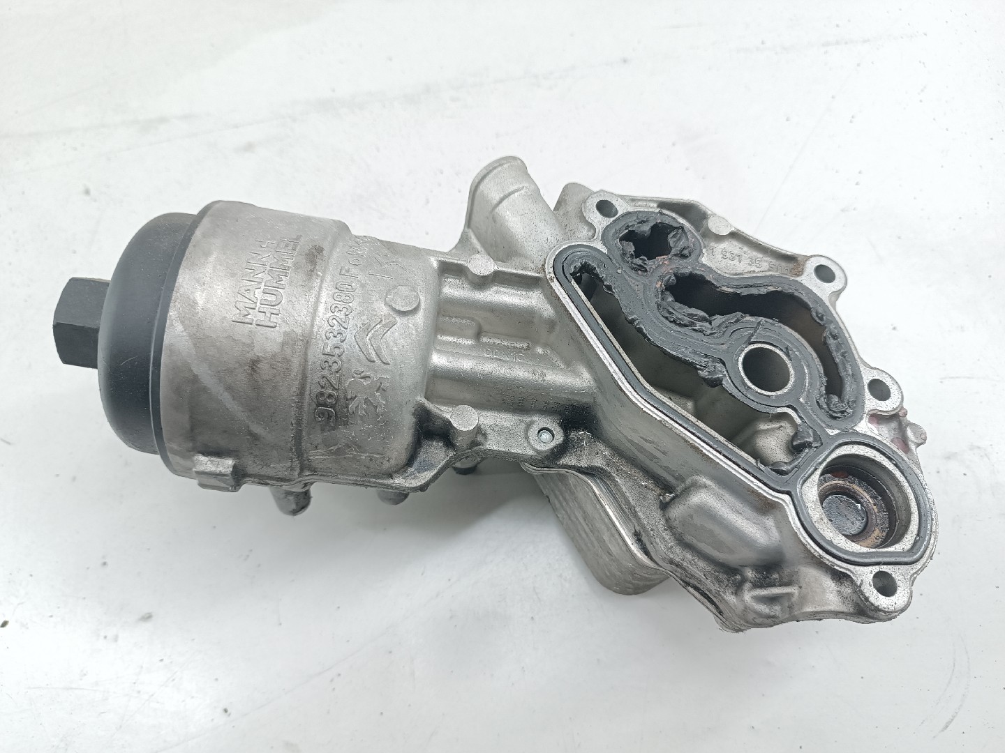 Suporte de filtro de óleo FORD FOCUS IV Turnier (HP) | 18 - 