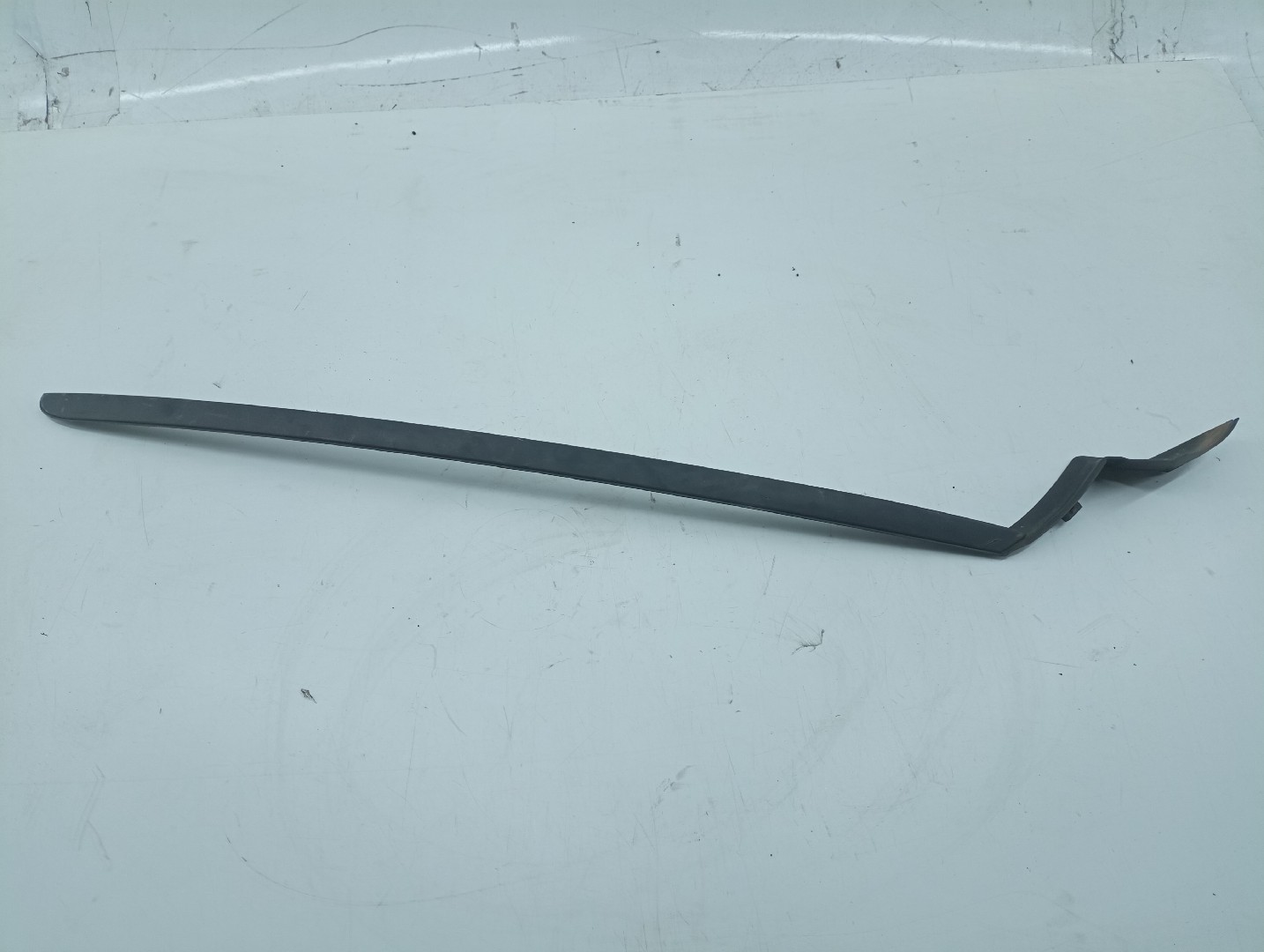 Plástico do para-brisas FORD FOCUS IV Turnier (HP) | 18 - 