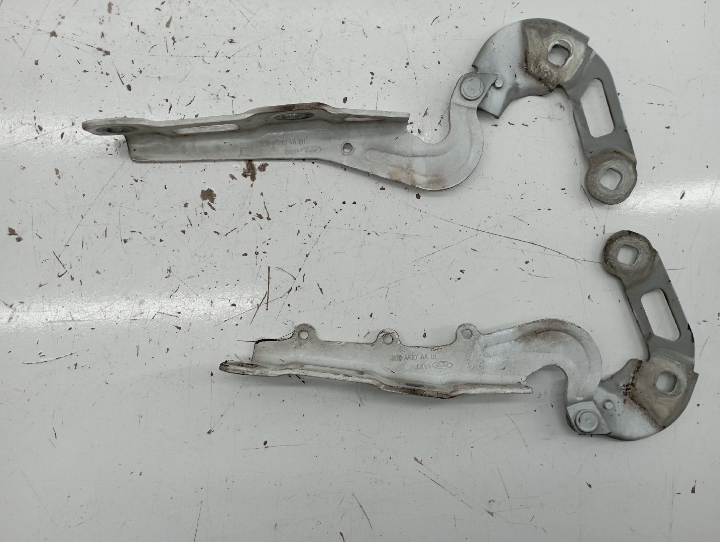 Dobradiça de mala FORD FOCUS IV Turnier (HP) | 18 -  Imagem-3