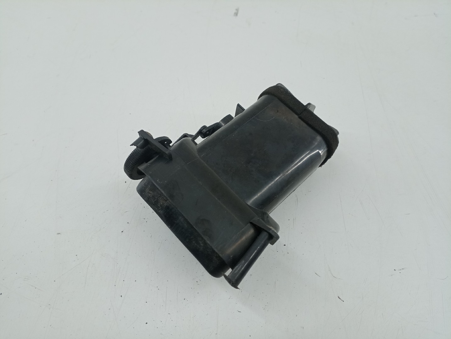 Difusor de ar NISSAN SUNNY III (N14) | 90 - 96 Imagem-1