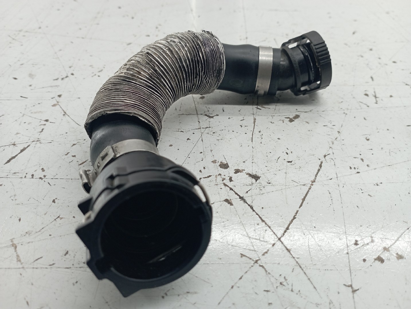 Tubo flexível de respiro FORD FOCUS IV Turnier (HP) | 18 -  Imagem-2