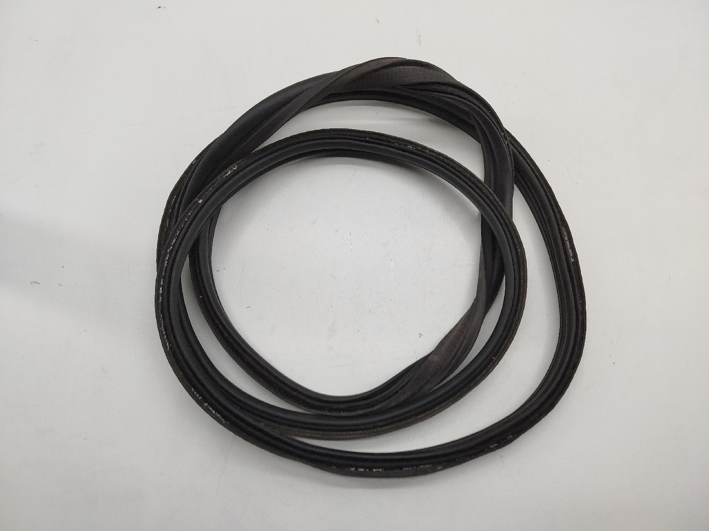 Borracha de mala FORD FOCUS IV Turnier (HP) | 18 -  Imagem-1