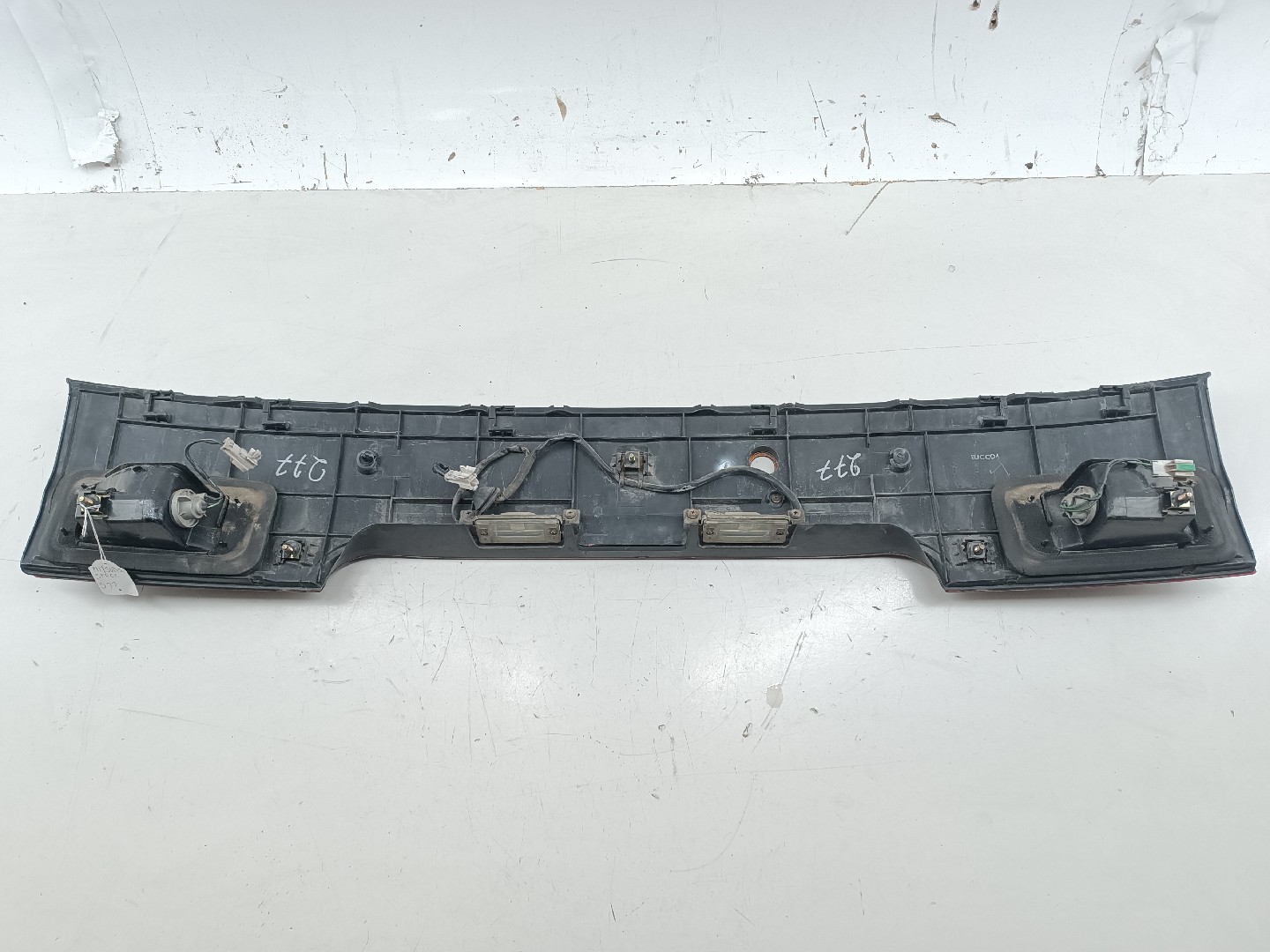 Farolim da Mala MITSUBISHI SPACE WAGON (N3_W, N4_W) | 91 - 00