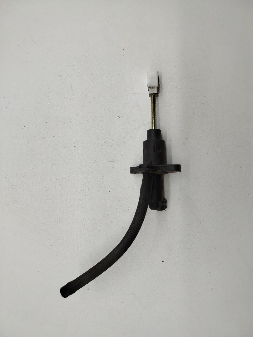Cilindro mestre de embraiagem AUDI A3 (8L1) | 96 - 06