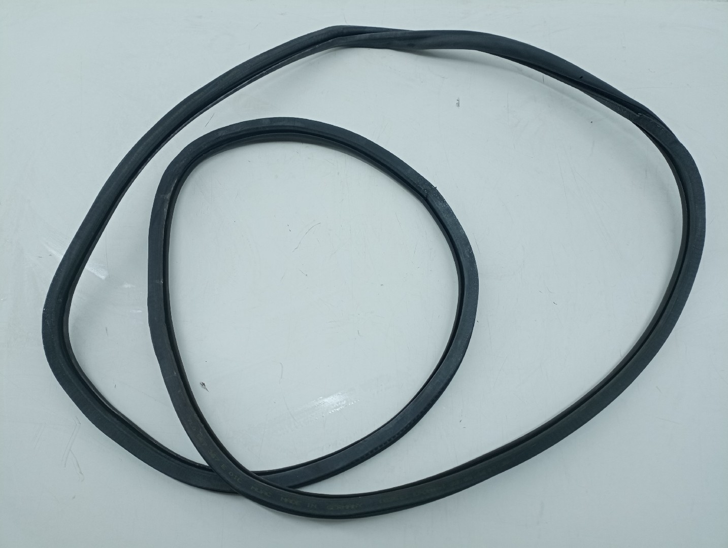 Borracha Da Porta Traseira Direita VOLKSWAGEN TOUAREG (7LA, 7L6, 7L7) | 02 - 13 Imagem-3