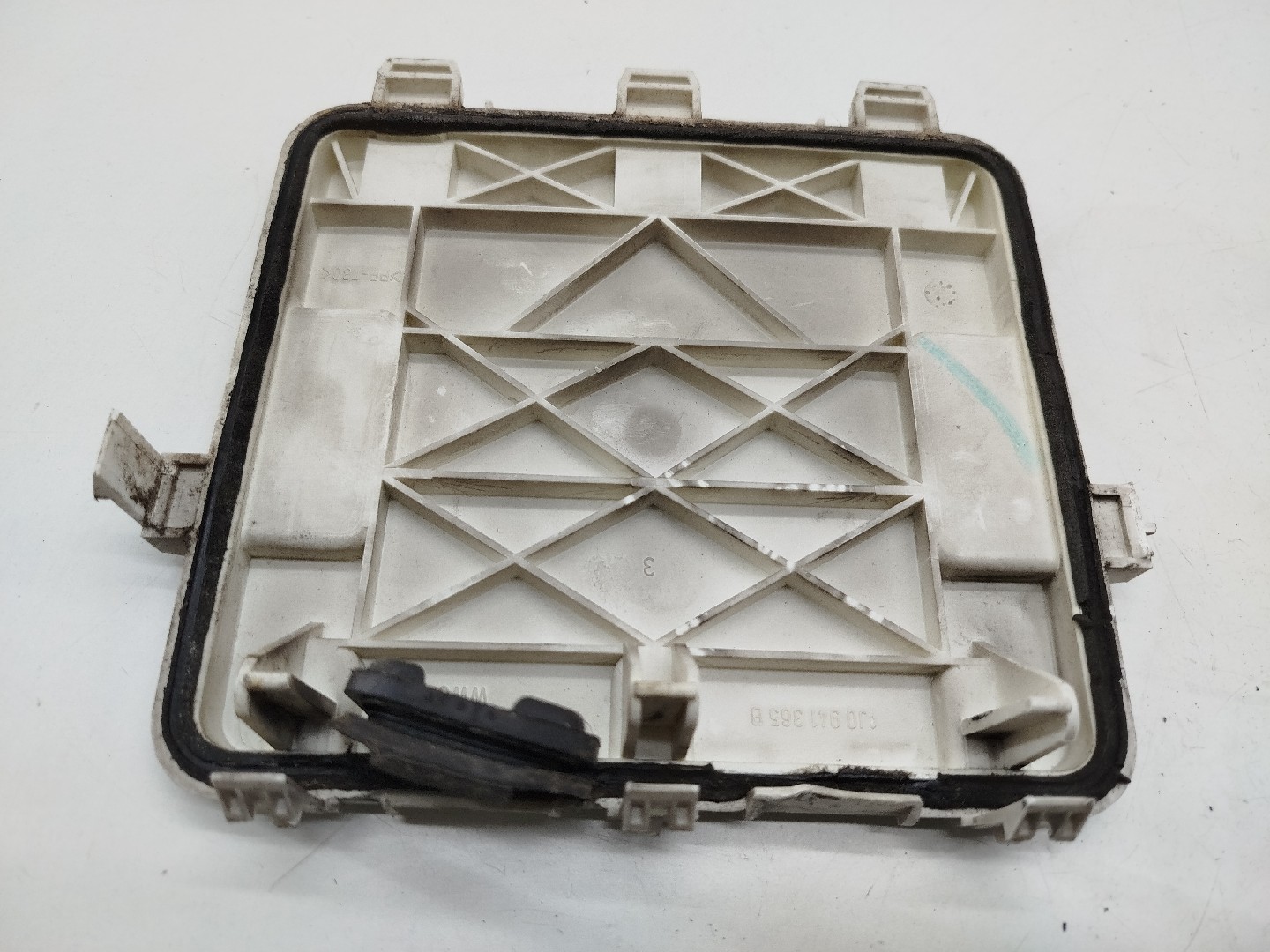 Tampa de caixa de fusiveis AUDI A3 (8L1) | 96 - 06 Imagem-3
