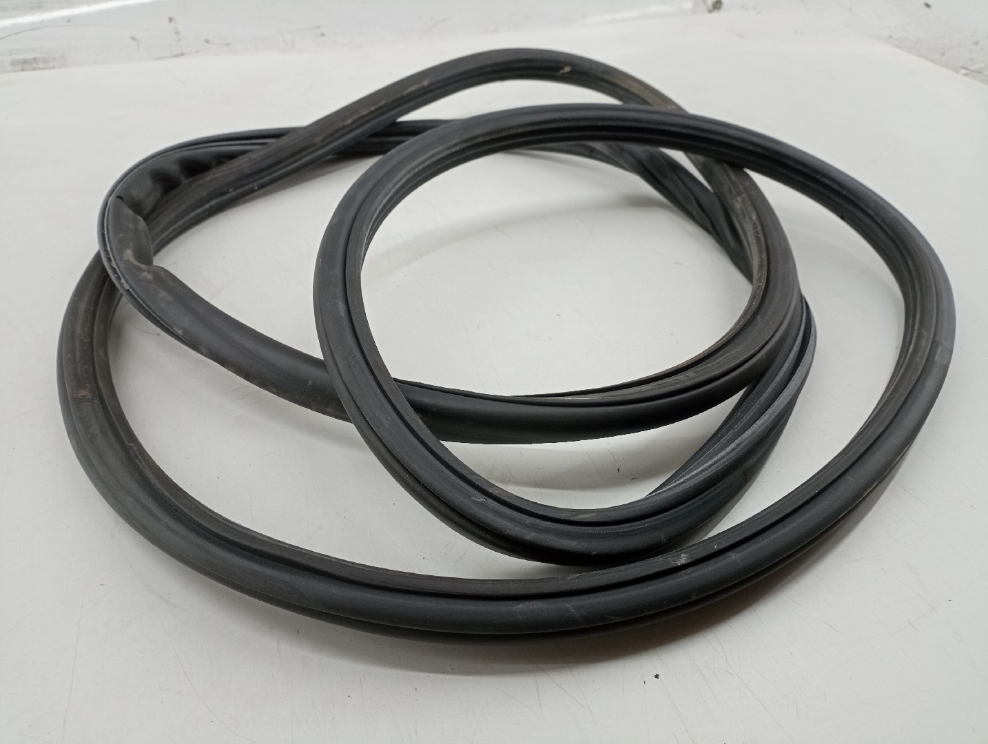Borracha Da Porta Traseira Direita VOLKSWAGEN TOUAREG (7LA, 7L6, 7L7) | 02 - 13 Imagem-1