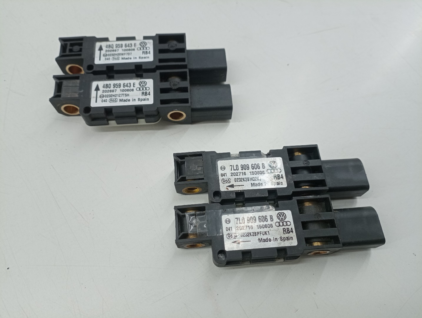 Sensor de Impacto VOLKSWAGEN TOUAREG (7LA, 7L6, 7L7) | 02 - 13 Imagem-3