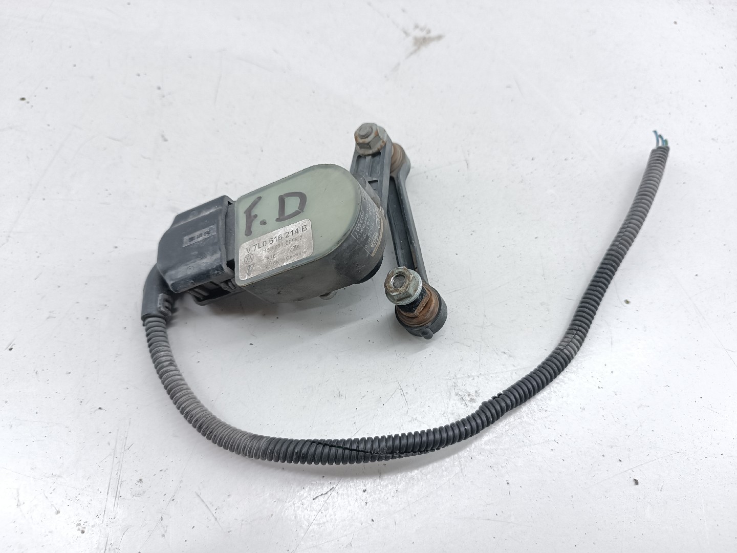 Sensor de nível de altura VOLKSWAGEN TOUAREG (7LA, 7L6, 7L7) | 02 - 13