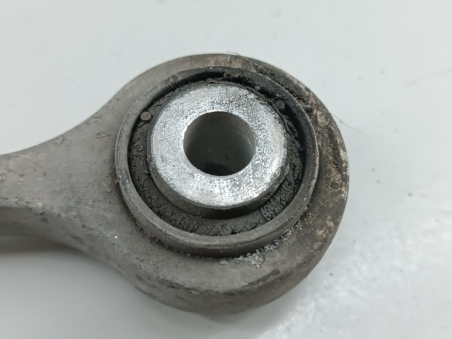 Tirante Suspensão Direito VOLKSWAGEN TOUAREG (7LA, 7L6, 7L7) | 02 - 13 Imagem-1