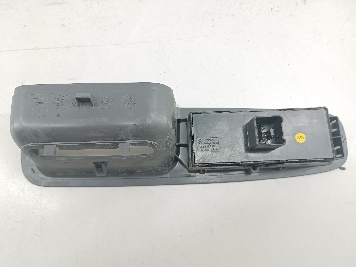 Comutador de vidro frente esquerdo VOLKSWAGEN TOUAREG (7LA, 7L6, 7L7) | 02 - 13