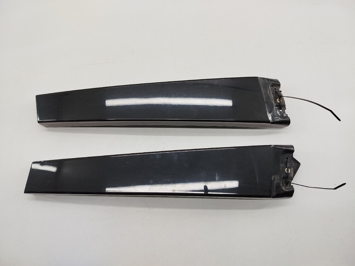 Moldura de pilar VOLKSWAGEN TOUAREG (7LA, 7L6, 7L7) | 02 - 13