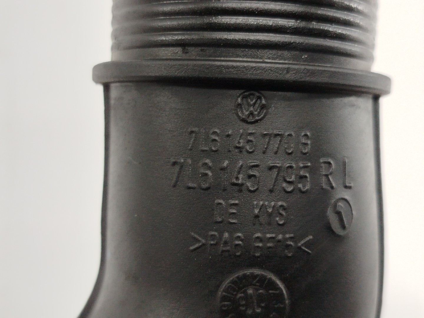 Tubagem do Intercooler VOLKSWAGEN TOUAREG (7LA, 7L6, 7L7) | 02 - 13 Imagem-2