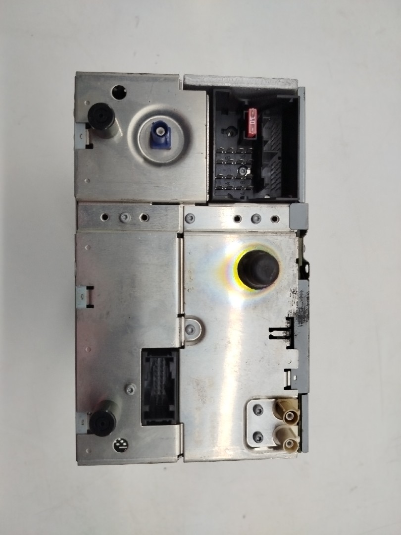 Auto-Rádio VOLKSWAGEN TOUAREG (7LA, 7L6, 7L7) | 02 - 13 Imagem-2