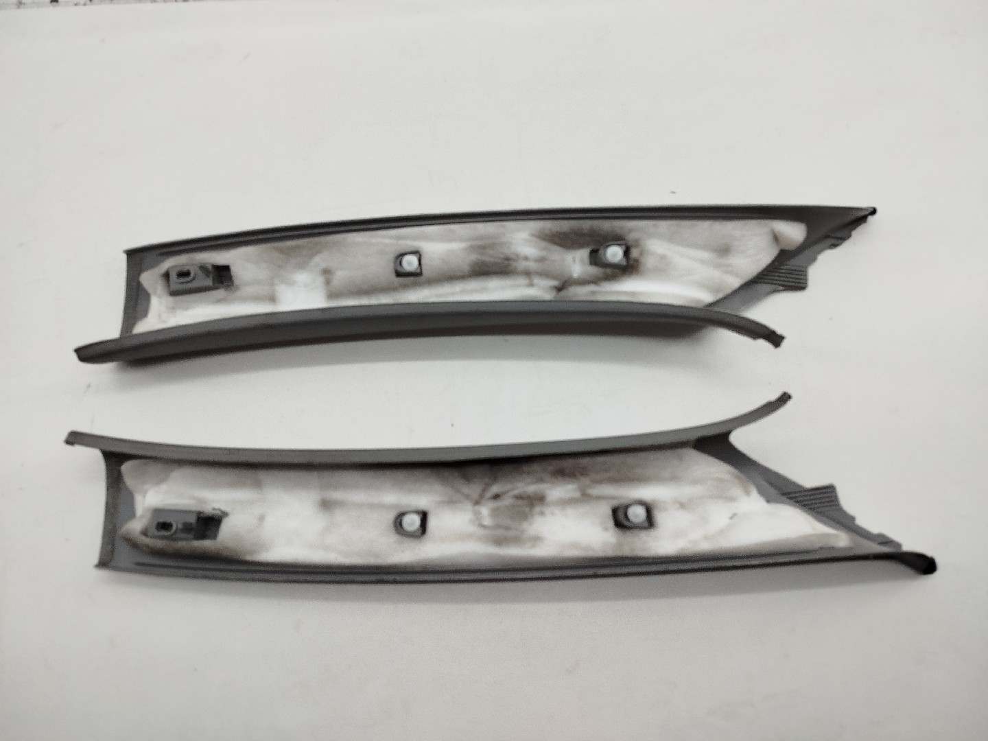 Moldura de pilar A VOLKSWAGEN TOUAREG (7LA, 7L6, 7L7) | 02 - 13 Imagem-1