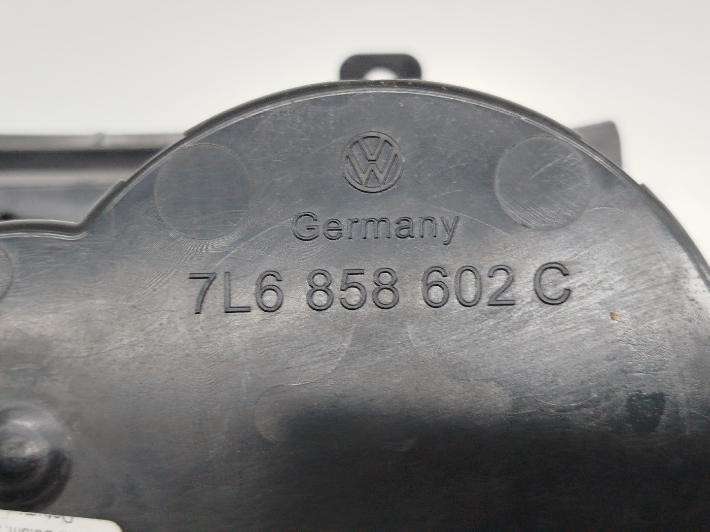 Moldura de consola central VOLKSWAGEN TOUAREG (7LA, 7L6, 7L7) | 02 - 13 Imagem-2