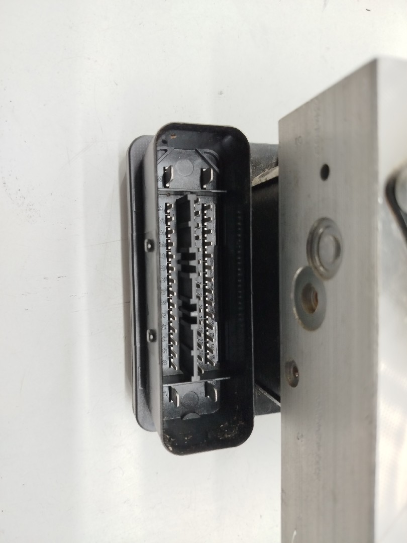 Bomba de ABS VOLKSWAGEN TOUAREG (7LA, 7L6, 7L7) | 02 - 13 Imagem-1