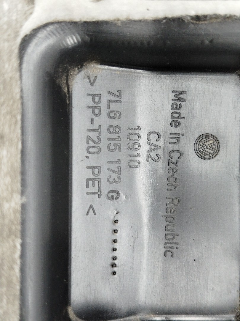 Painel inferior de tablier VOLKSWAGEN TOUAREG (7LA, 7L6, 7L7) | 02 - 13 Imagem-2