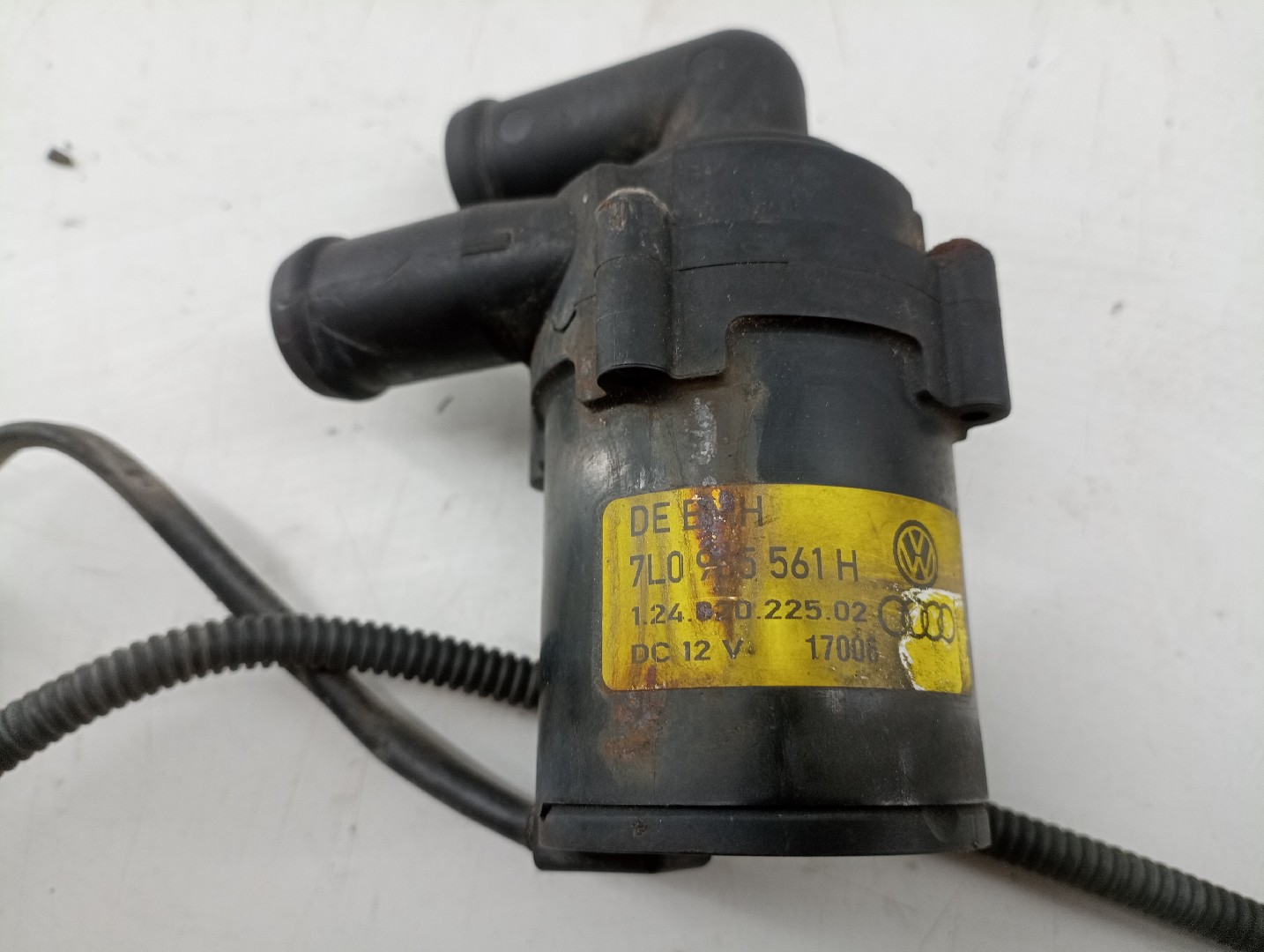 Bomba de agua VOLKSWAGEN TOUAREG (7LA, 7L6, 7L7) | 02 - 13 Imagem-1