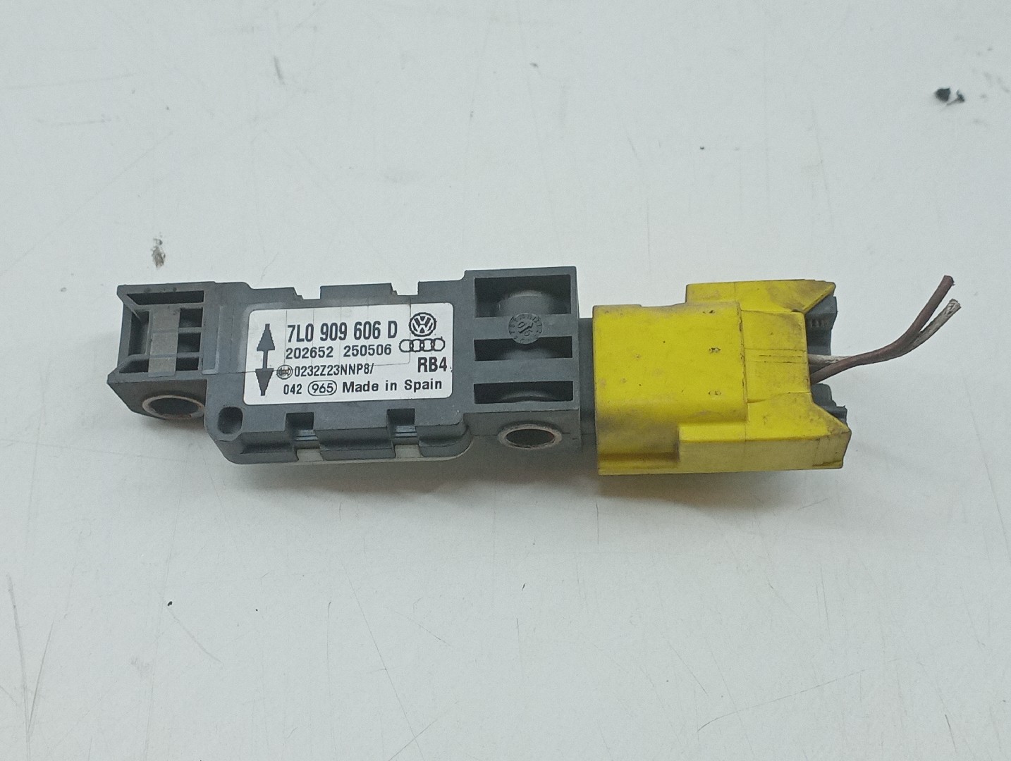 Sensor de airbag VOLKSWAGEN TOUAREG (7LA, 7L6, 7L7) | 02 - 13