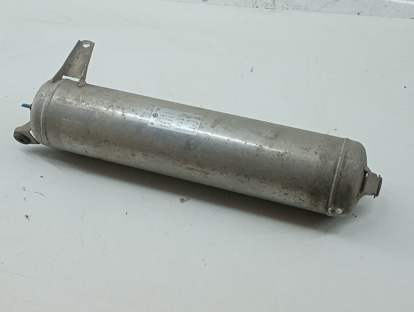 Reservatório de ar da suspensão VOLKSWAGEN TOUAREG (7LA, 7L6, 7L7) | 02 - 13 Imagem-2