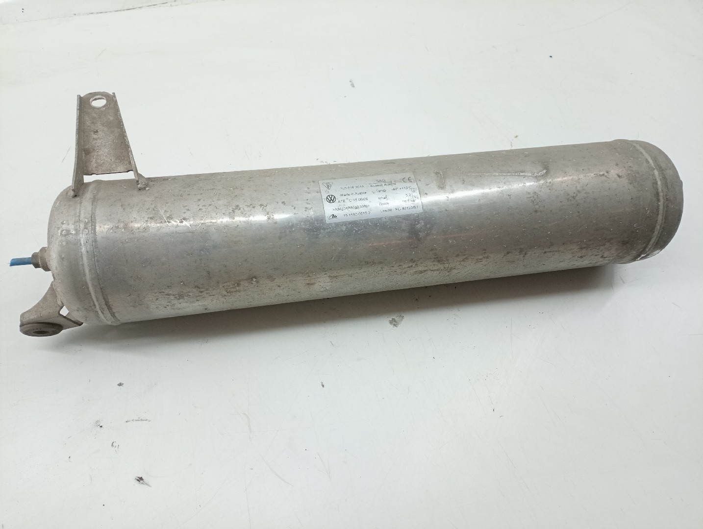 Reservatório de ar da suspensão VOLKSWAGEN TOUAREG (7LA, 7L6, 7L7) | 02 - 13